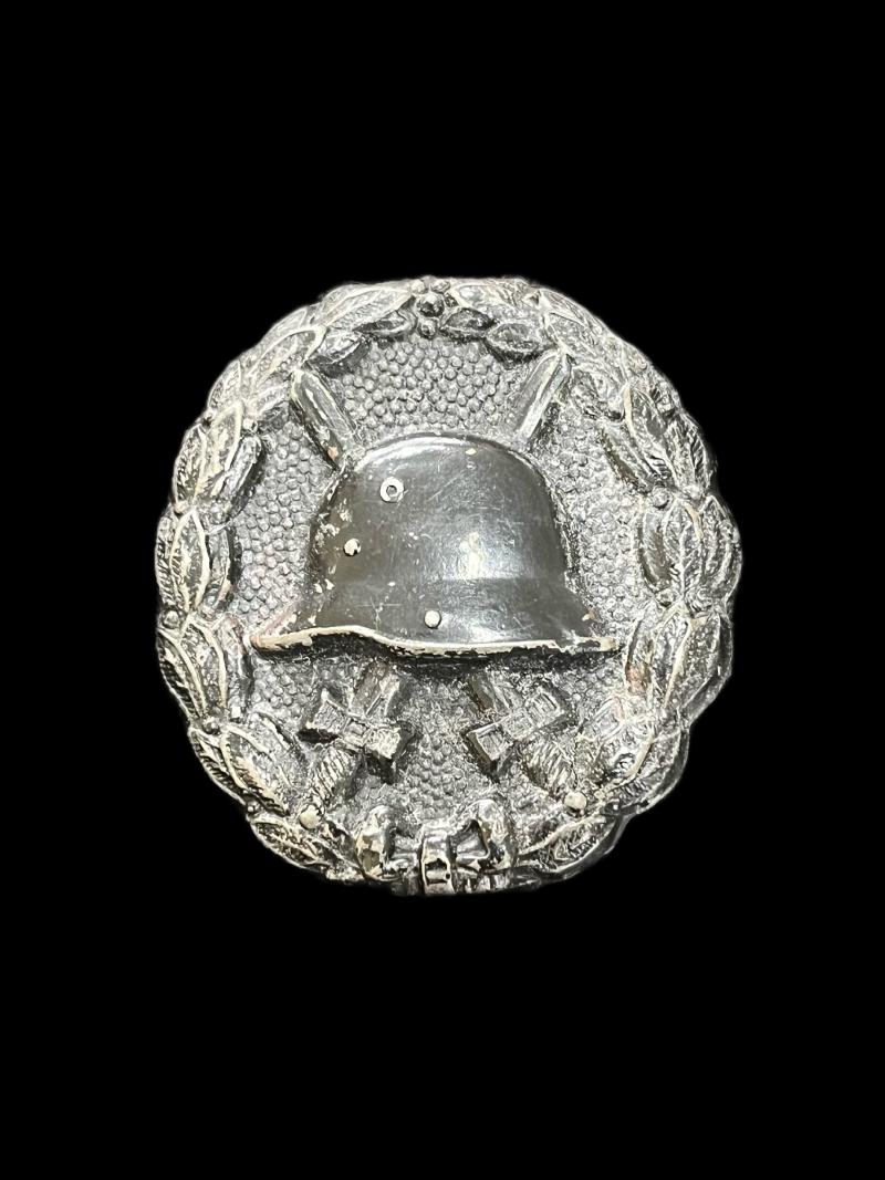 WW1 GERMAN BLACK WOUND BADGE