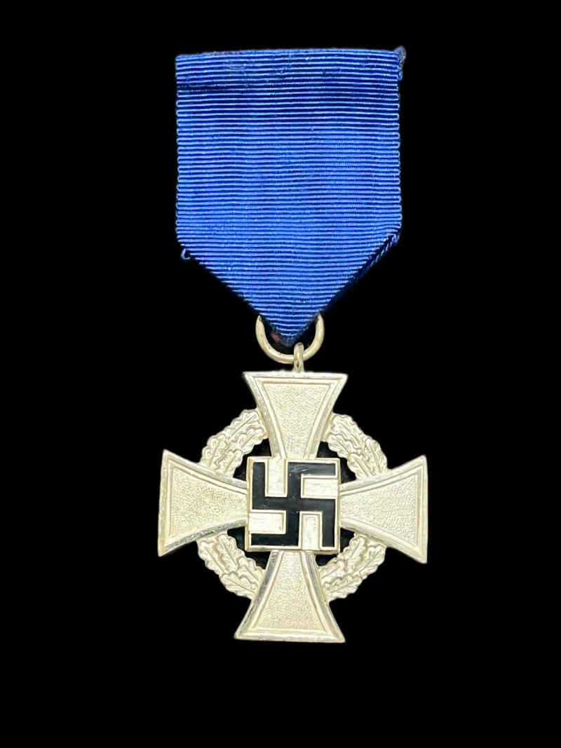 WW2 GERMAN 25 YEAR FAITHFUL SERVICE MEDAL