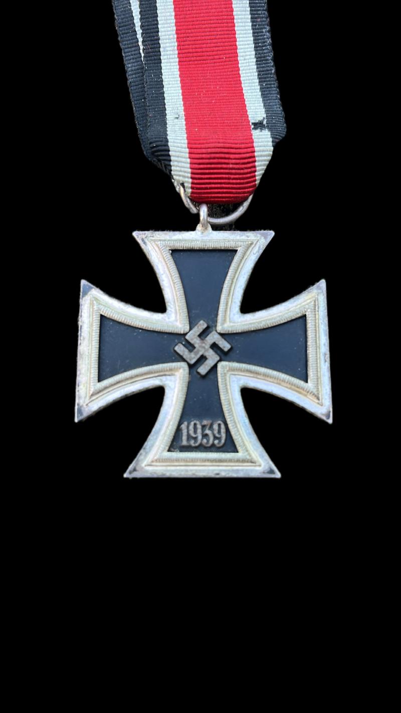 WW2 GERMAN IRON CROSS 2ND CLASS