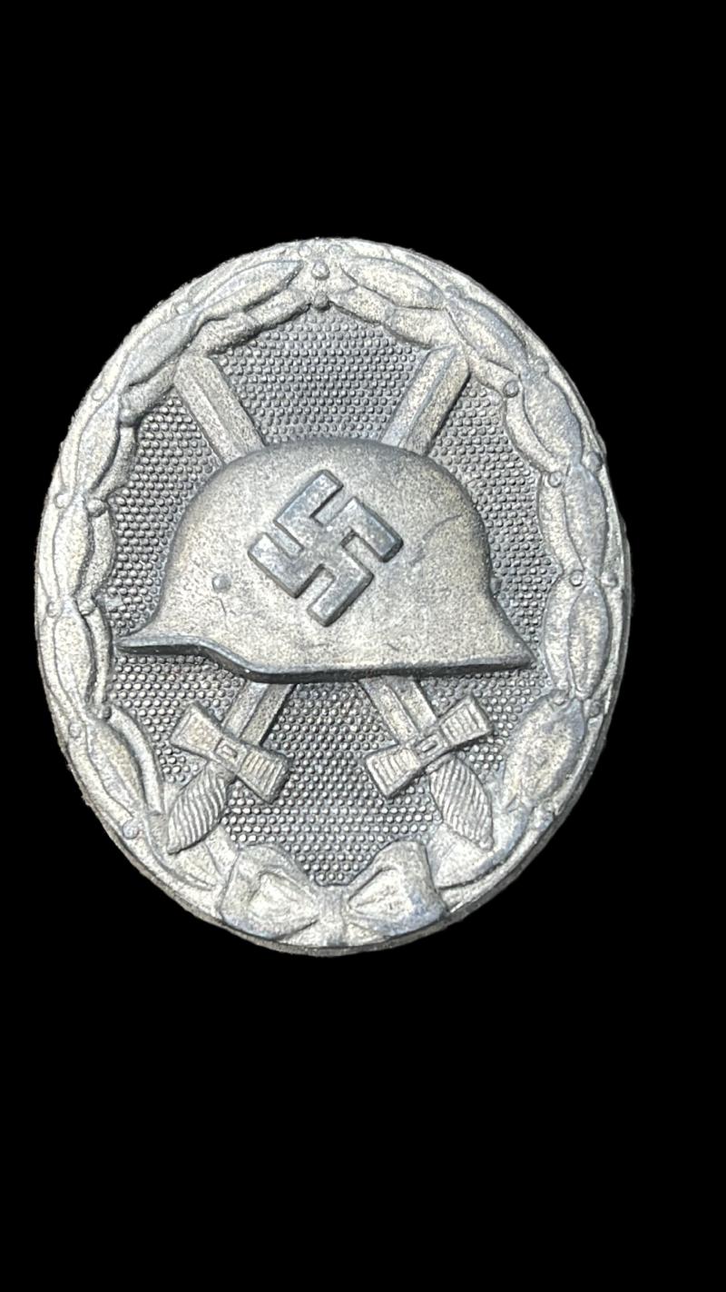 WW2 GERMAN SILVER WOUND BADGE 107