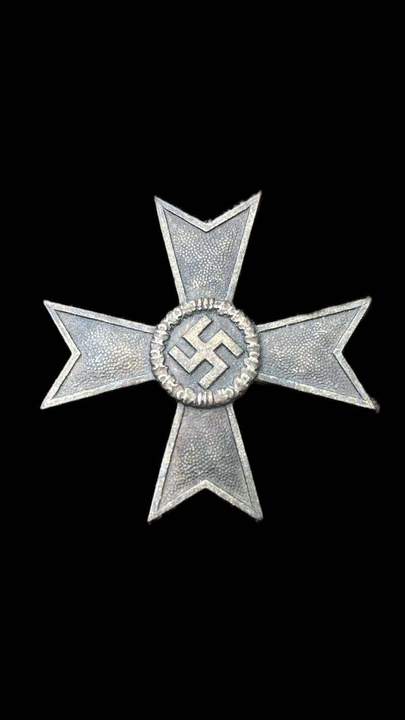 REPRODUCTION WW2 GERMAN WAR MERIT CROSS 1ST CLASS