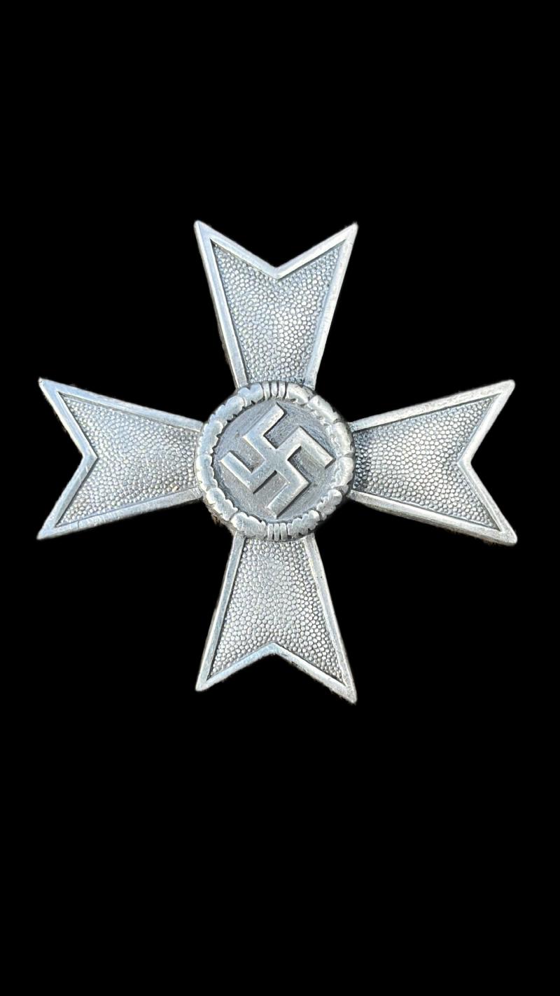 REPRODUCTION WW2 GERMAN WAR MERIT CROSS 1ST CLASS