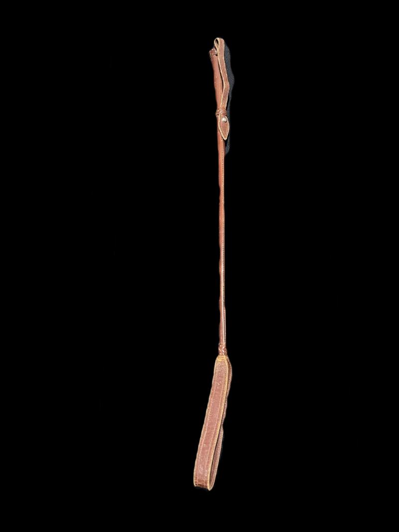 WW1 OFFICER'S LEATHER RIDING CROP