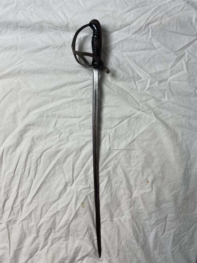 SHORT DUTCH M1876 CAVALRY OFFICER'S SWORD