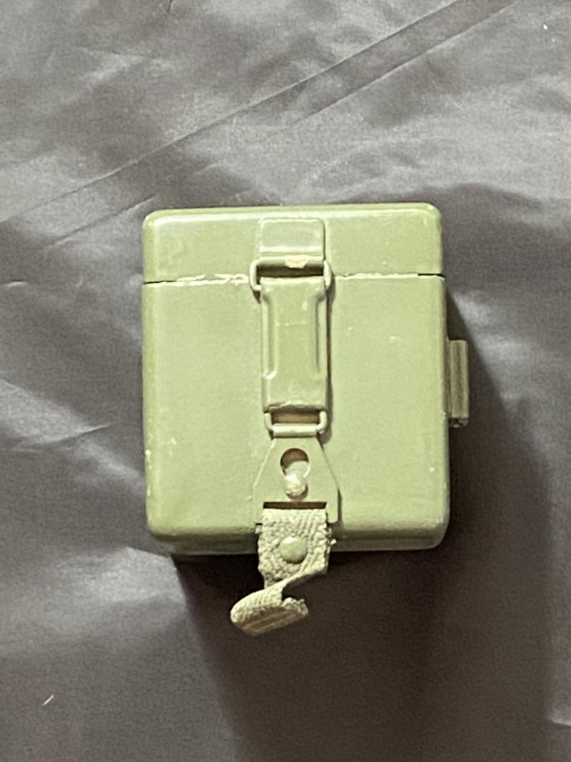 WW2 GERMAN BATTERY BOX