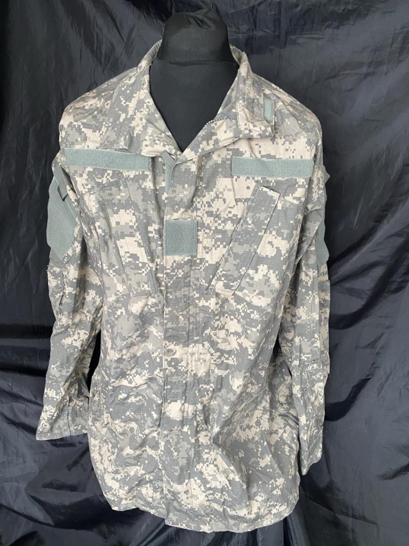 U.S. ARMY ACU SHIRT IN ACU CAMO PATTERN