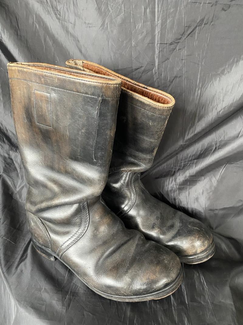 WW2 GERMAN BOOTS (SIZE 10)