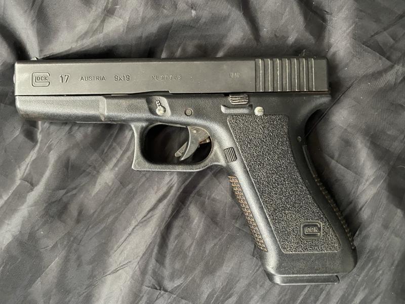 DEACTIVATED GLOCK 17 9MM PISTOL (NEW EU DEACTIVATION)