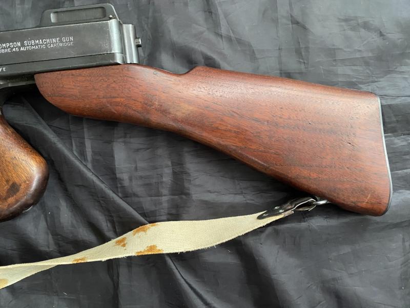 DEACTIVATED THOMPSON M1928A1 SMG (MATCHING) (UK DEACTIVATION)