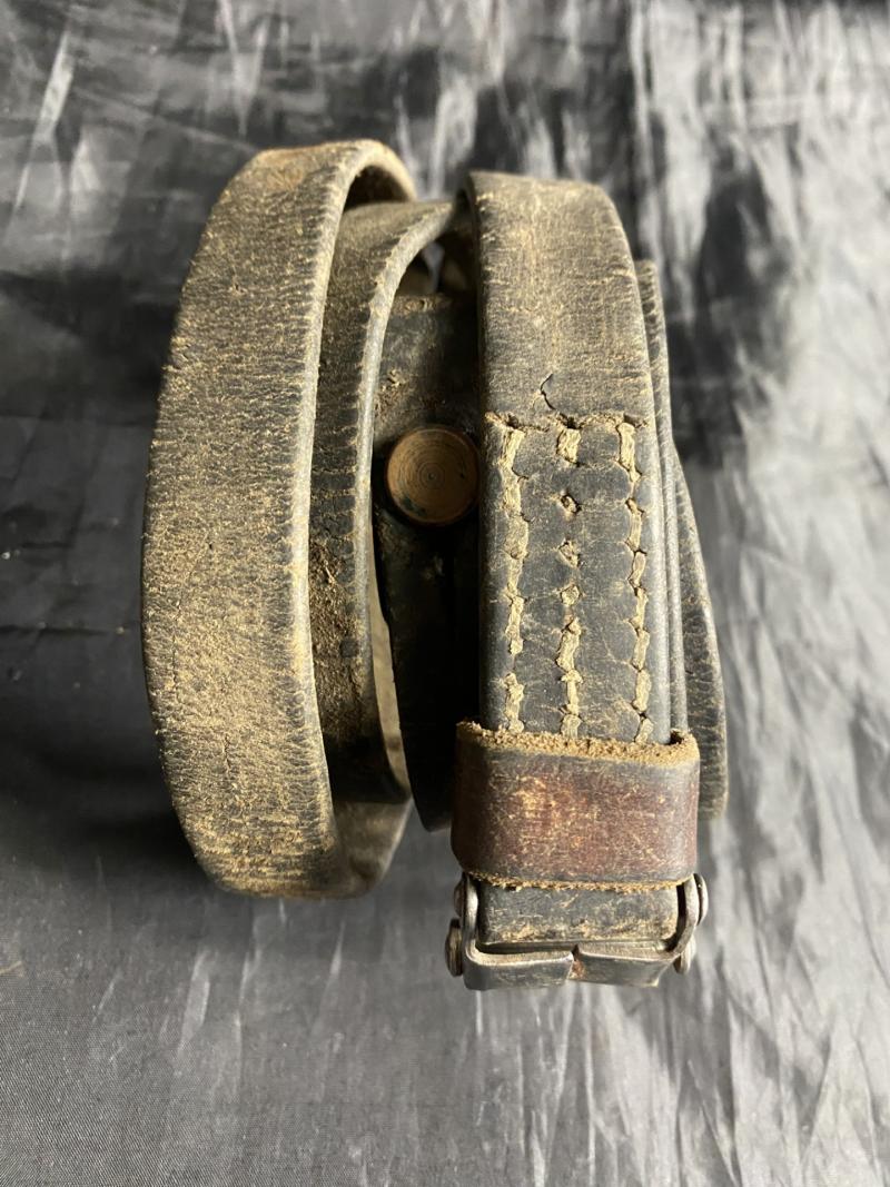WW2 GERMAN MP40 LEATHER SLING