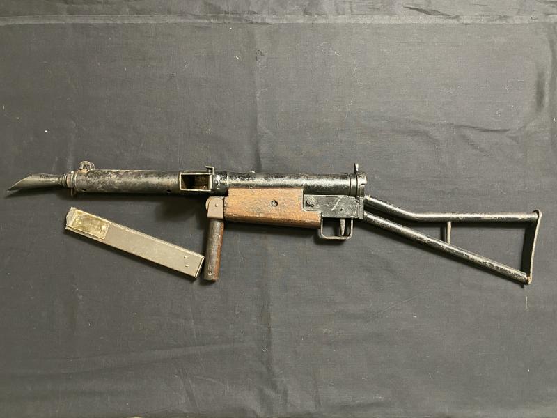 VERY RARE DEACTIVATED WW2 BRITISH STEN MK.1 SMG (OLD SPEC DEACTIVATION)