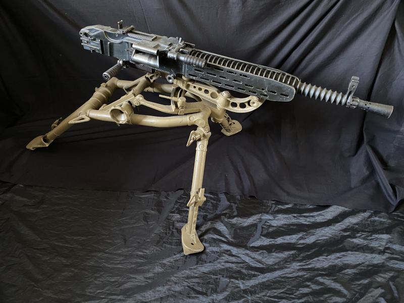 DEACTIVATED WW2 CZECH/GERMAN ZB37 MACHINE GUN (UK DEACTIVATION)