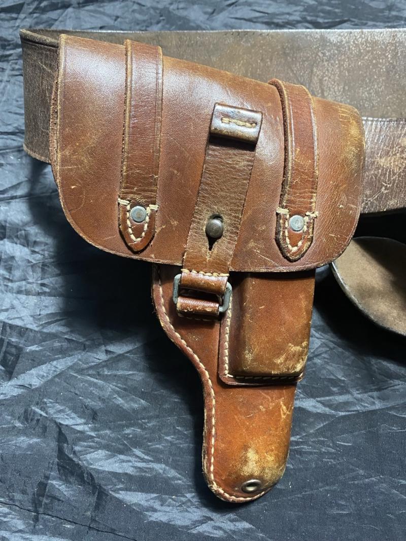 WW2 GERMAN LUFTWAFFE 37M HOLSTER AND BELT
