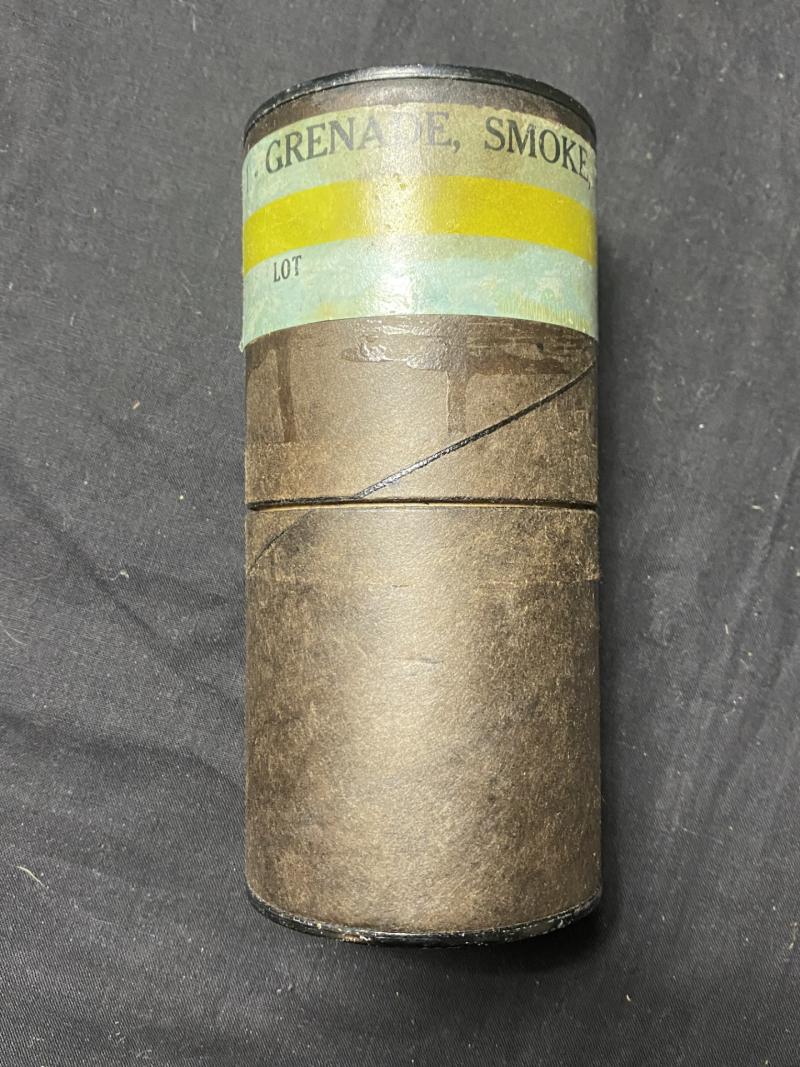 U.S. M18 VIOLET SMOKE GRENADE CONTAINER