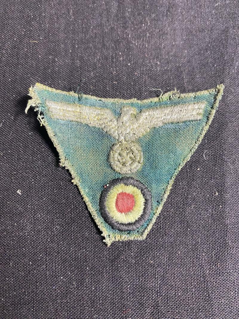 WW2 GERMAN T SHAPED M43 CAP EAGLE