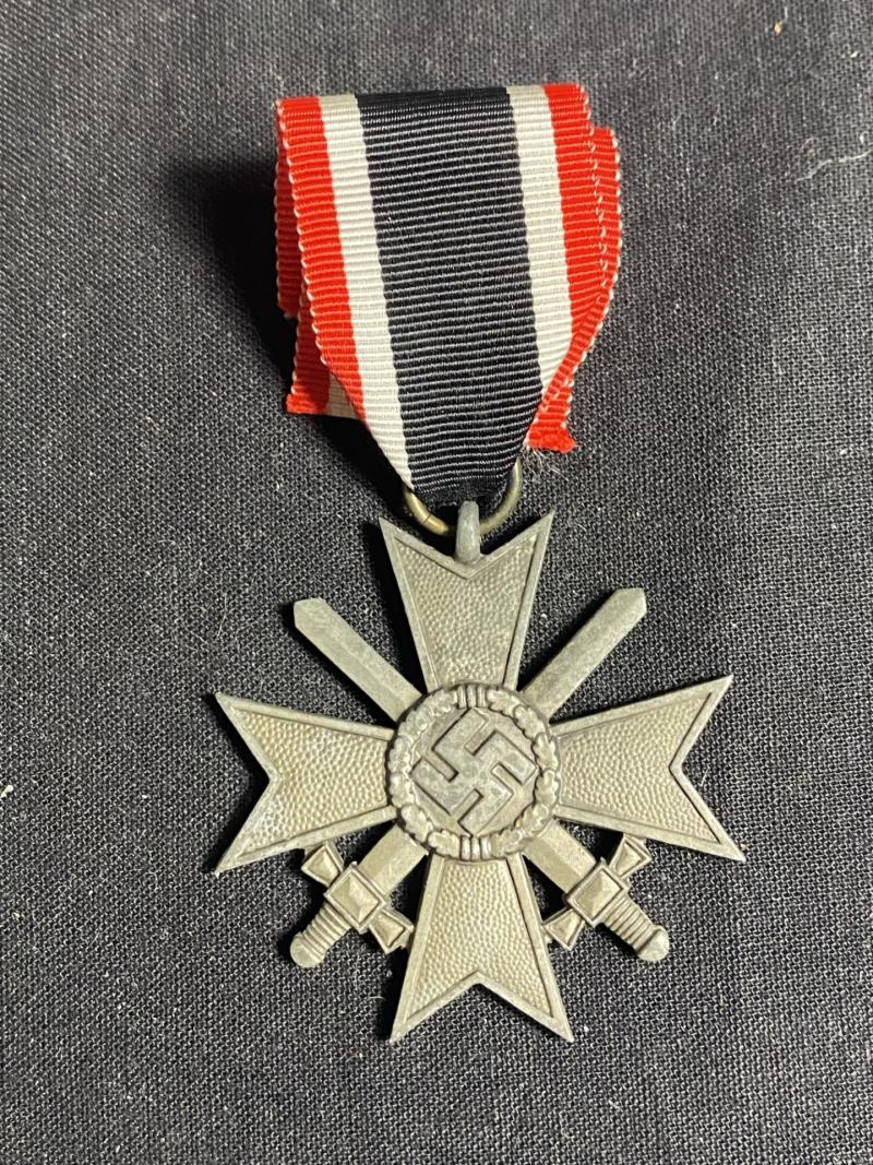 REPRODUCTION WW2 GERMAN WAR MERIT WITH SWORDS 2ND CLASS