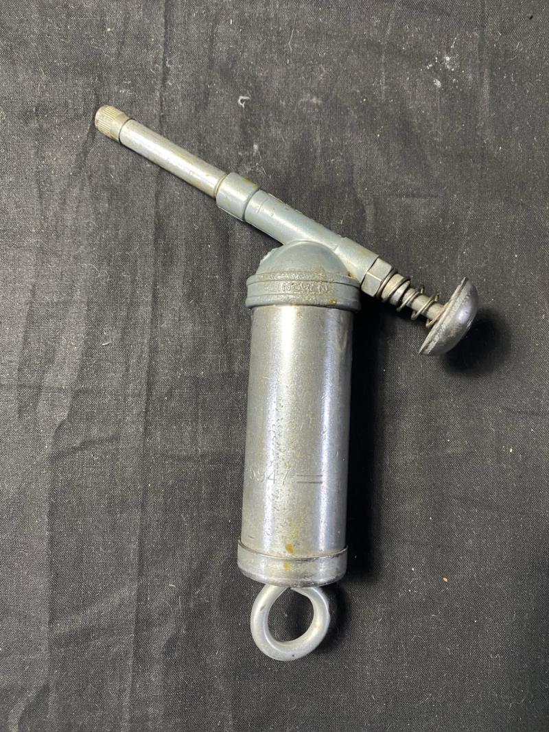 WW2 U.S. LINCOLN LUBRIGUN GREASE GUN