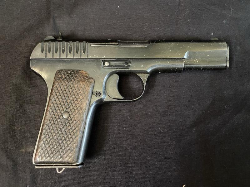 DEACTIVATED WW2 SOVIET TOKAREV TT33 7.62 PISTOL (UK DEACTIVATION)