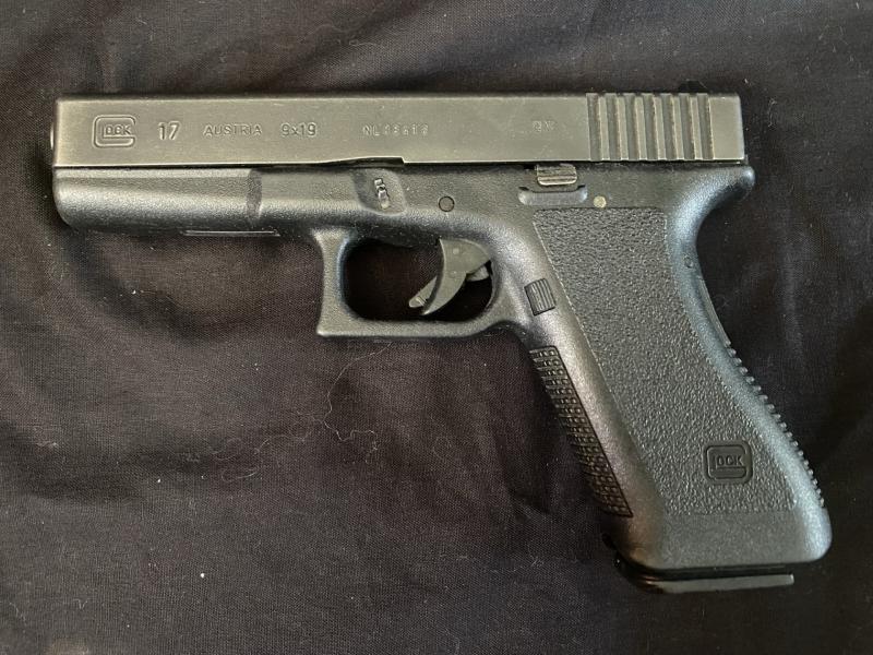 GLOCK 17 9MM PISTOL (NEW EU DEACTIVATION)