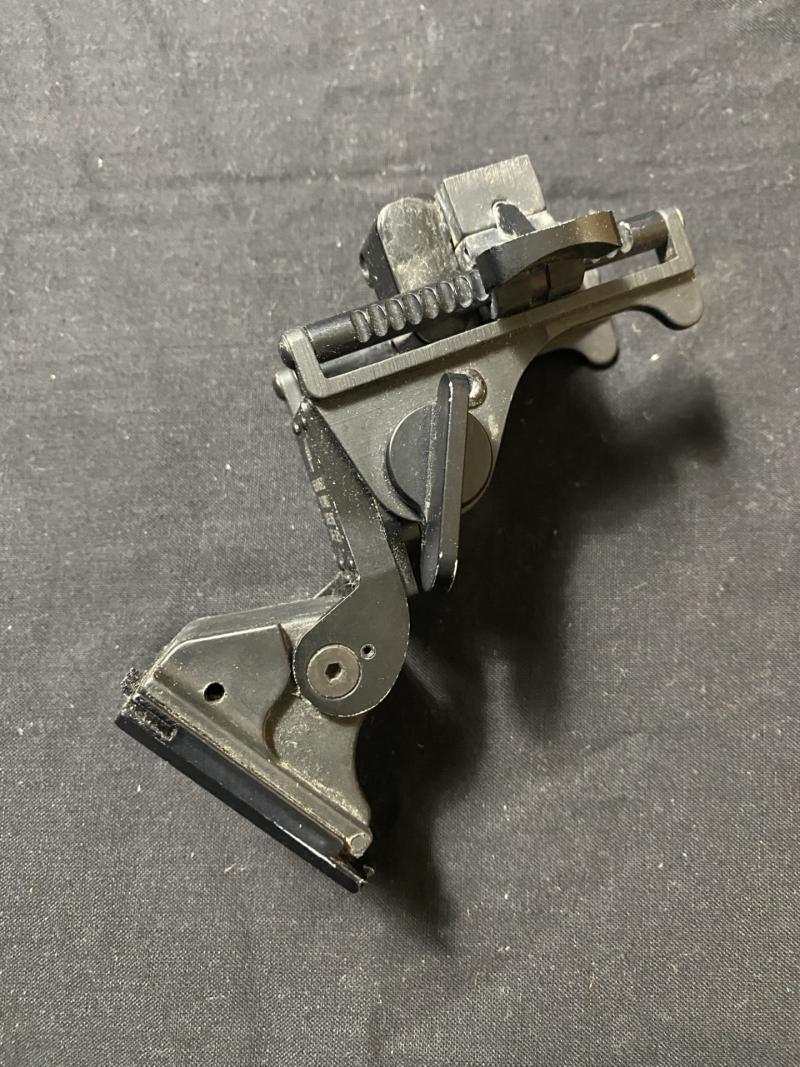 U.S. PVS-14 NIGHT VISION MOUNT