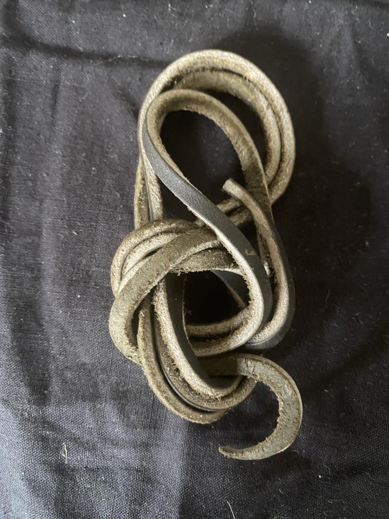 WW2 U.S. ARMY LEATHER SHOE LACES