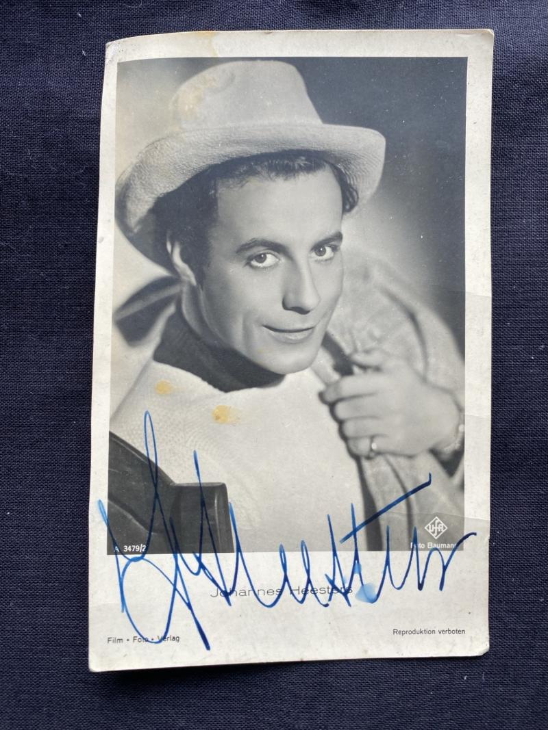 JOHARNES HEESTERS POSTCARD AND ORIGINAL SIGNATURE
