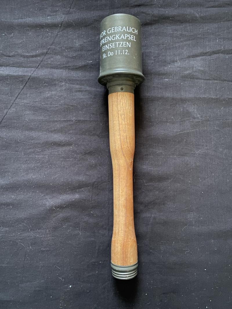 REPRODUCTION WW2 GERMAN STICK GRENADE