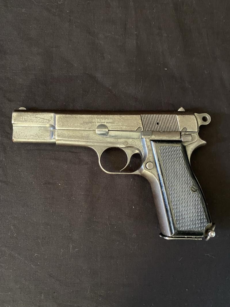 DEACTIVATED 9MM BROWNING HI-POWER PISTOL (MATCHING) (NEW EU DEACTIVATION)