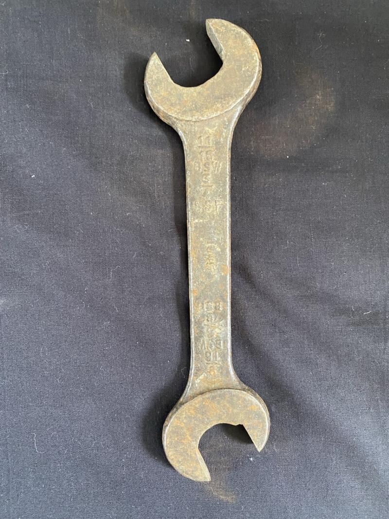 WW2 1945 DATED BRITISH 11/16 SPANNER