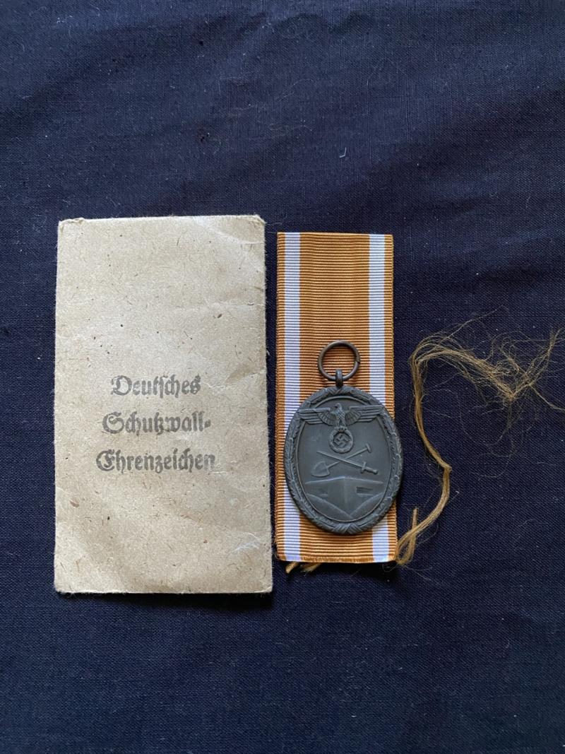 WW2 GERMAN WEST WALL MEDAL WITH ORIGINAL PACKAGE