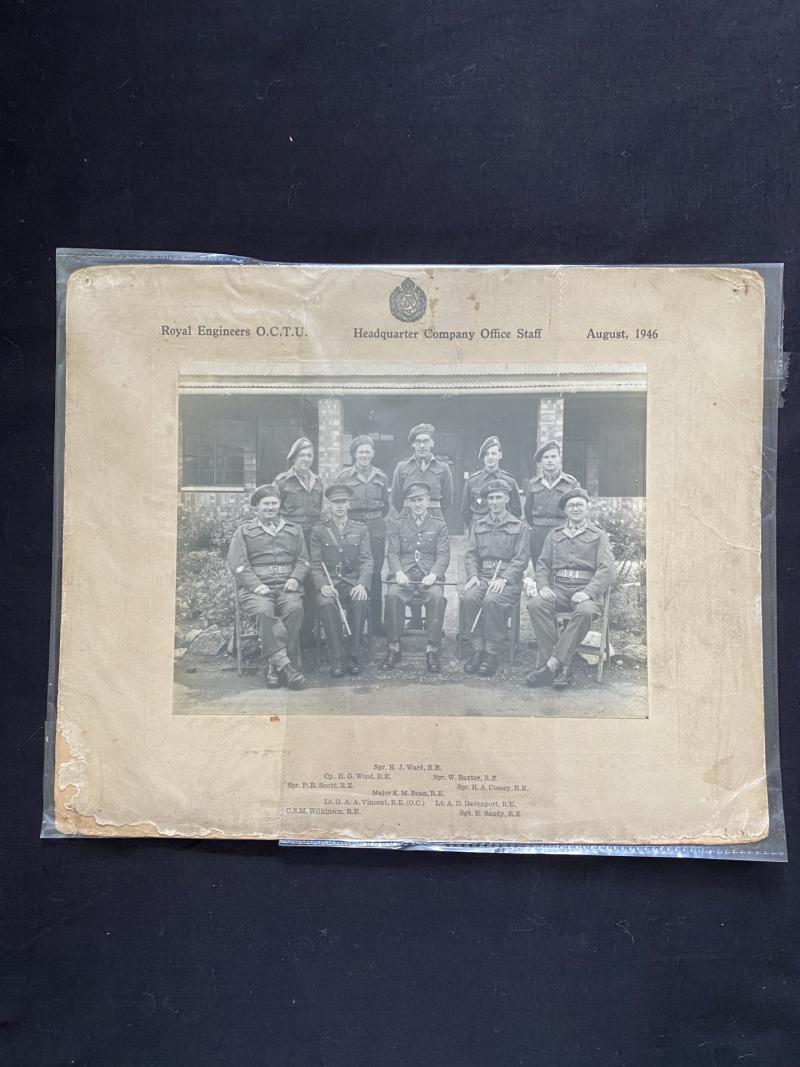1946 DATED ROYAL ENGINEERS HEADQUARTER COMPANY OFFICE STAFF PICTURE