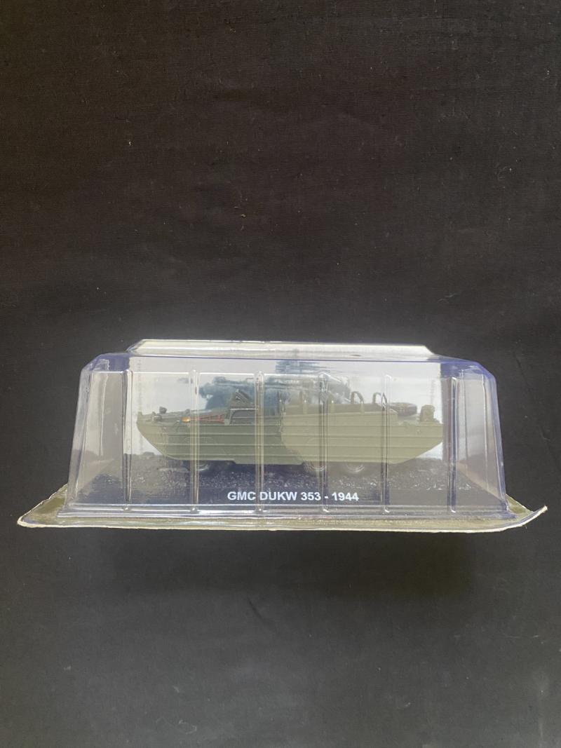 GMC DUKW 353- 1944 TOY MODEL