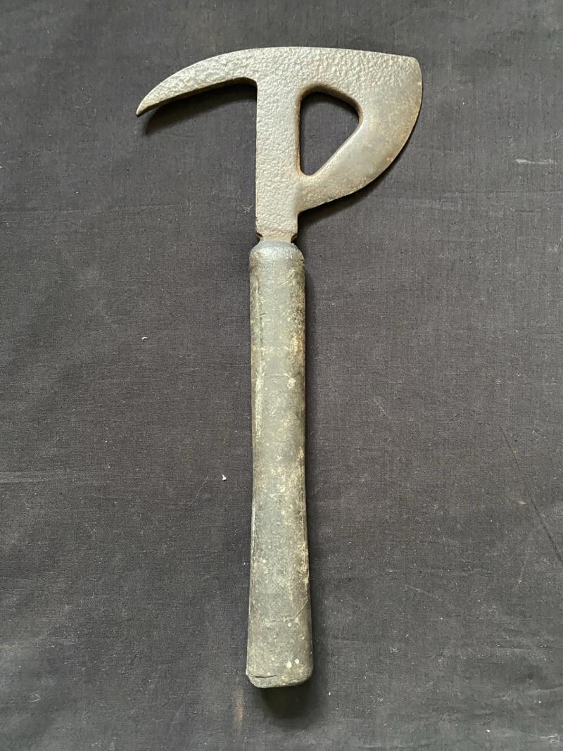 WW2 BRITISH AIR MINISTRY ESCAPE AXE