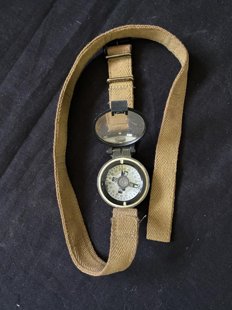 BRITISH MILITARY WRIST COMPASS