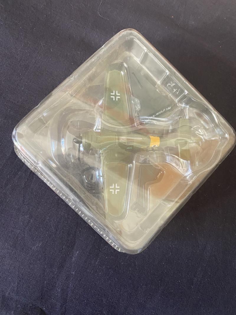 MODERN WW2 GERMAN FOCKE-WULF 190 TOY PLANE
