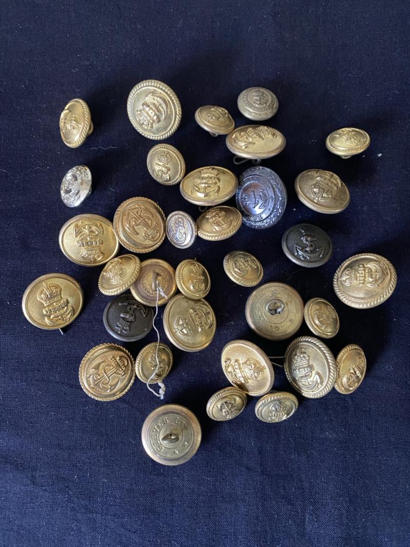 34 X ASSORTED NAVY BUTTONS
