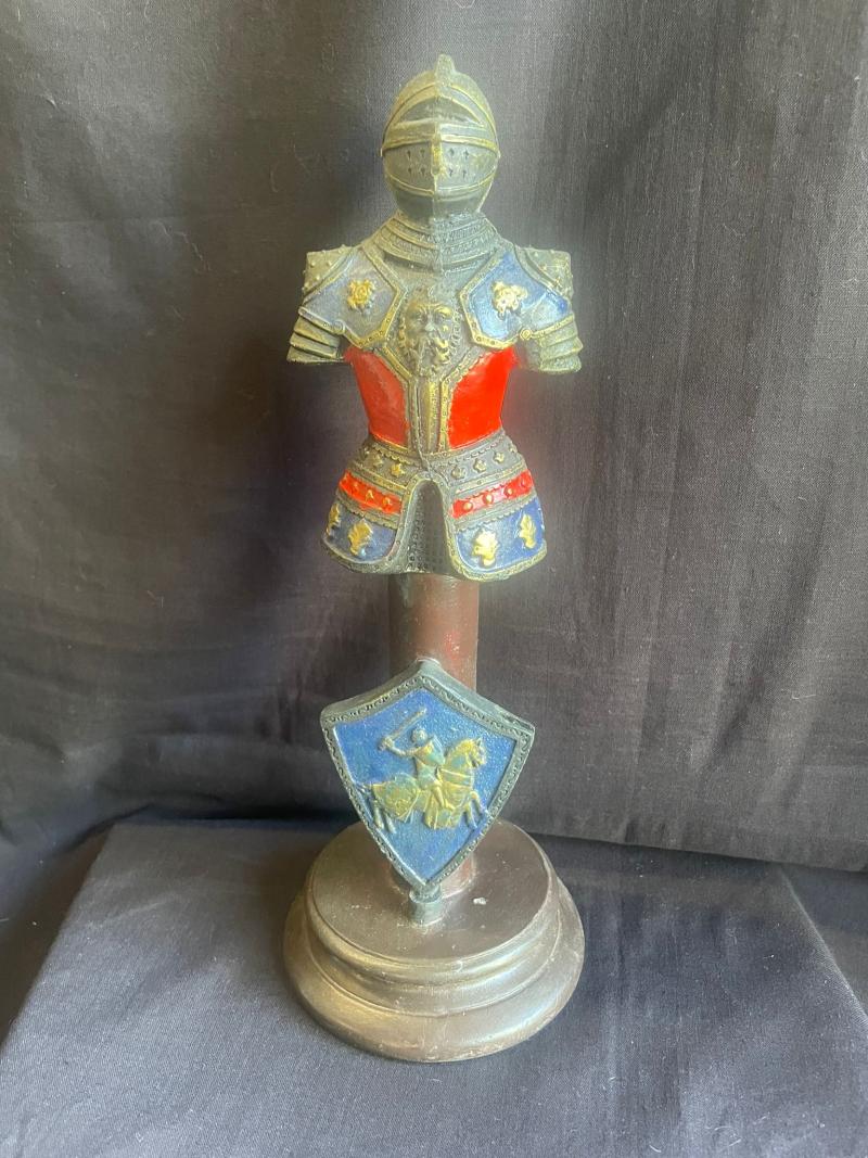 KNIGHT FIGURE