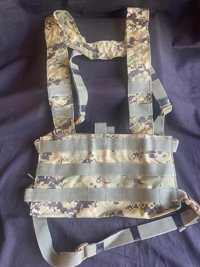 FLASH FORCE U.S NAVY SEAL AOR2 LOW PRO CHEST RIG