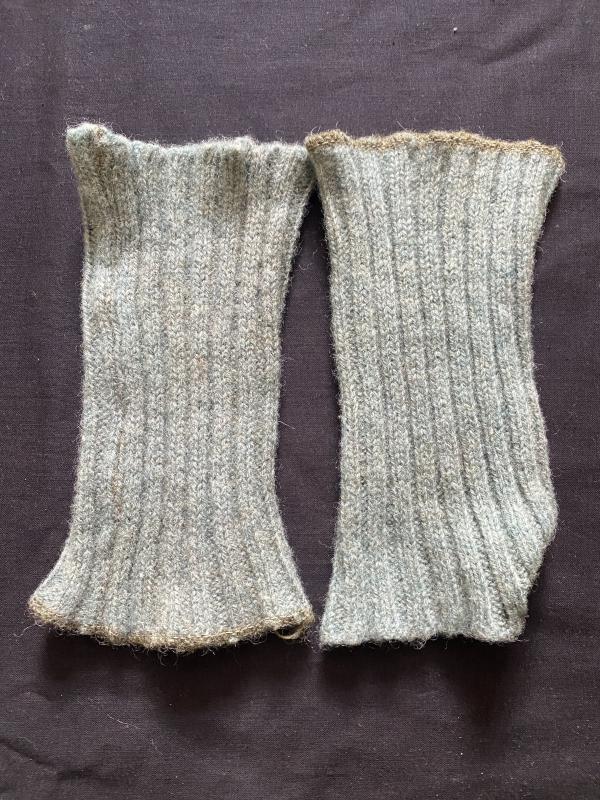 WW2 GERMAN GEBIRGSJAGER WRIST WARMERS