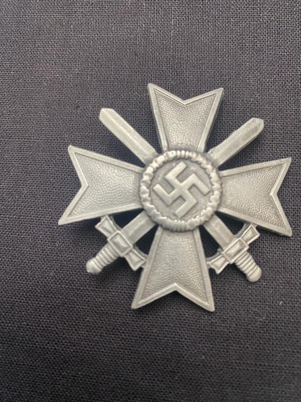 REPRODUCTION WW2 GERMAN WAR MERIT WITH SWORDS 1ST CLASS