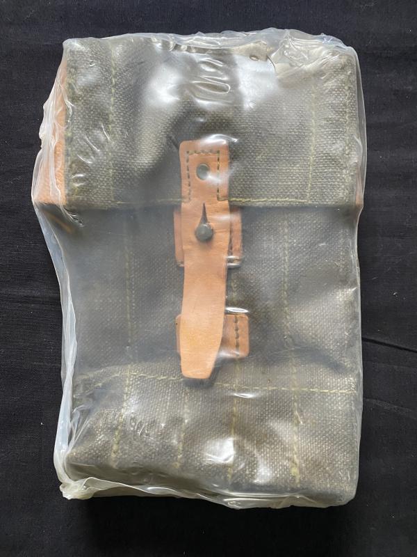CZECH SMG VZ26 MAGAZINE POUCH
