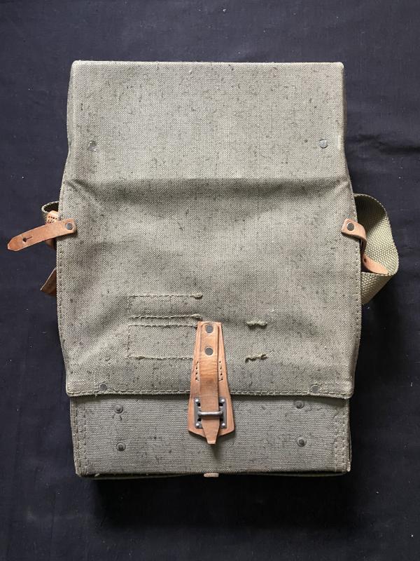 RPG-2 ROCKET BACKPACK WITH SPANNER