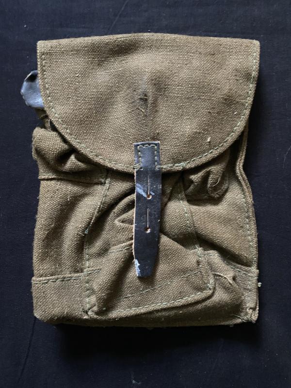 AK MAGAZINE POUCH