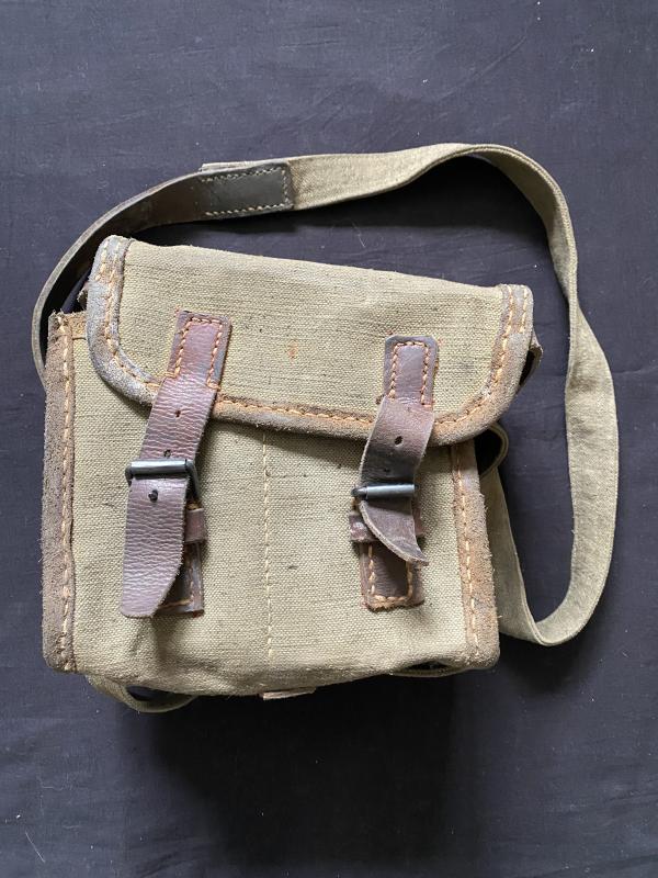 ZB26-30 MAGAZINE POUCH