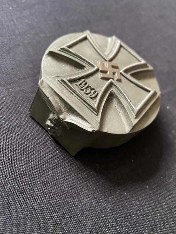 REPRODUCTION WW2 GERMAN LUFTWAFFE IRON CROSS ORNAMENT