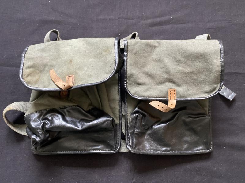 YUGOSLAVIAN M84 GAS MASK/UTILITY BAG