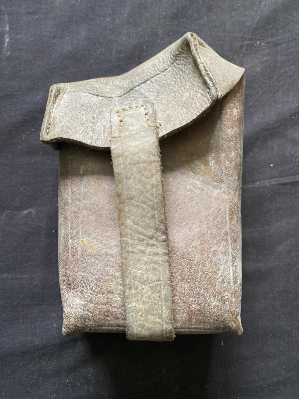 ZB26-30 LEATHER MAGAZINE POUCH