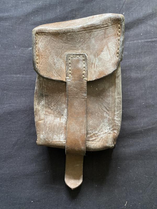ZB26-30 LEATHER MAGAZINE POUCH