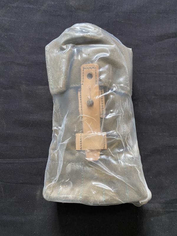 CZECH SMG VZ26 MAGAZINE POUCH