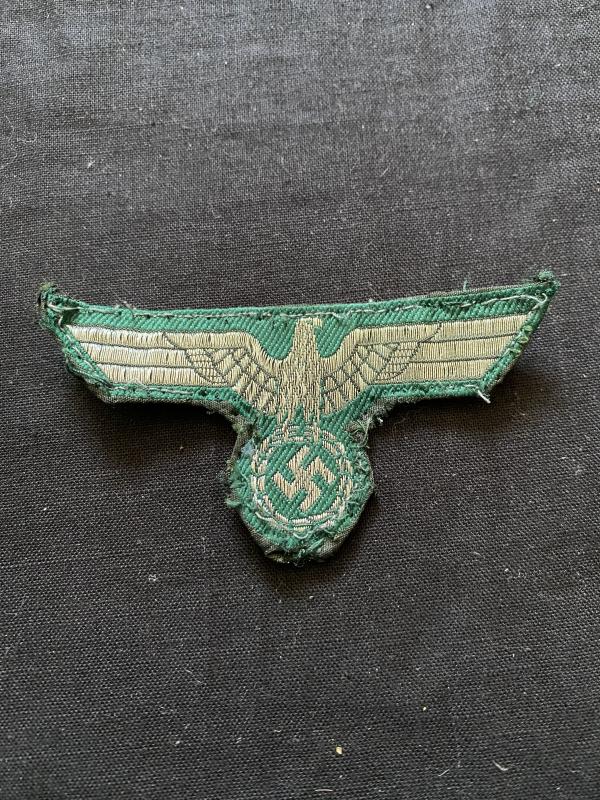 REPRODUCTION WW2 GERMAN BREAST EAGLE